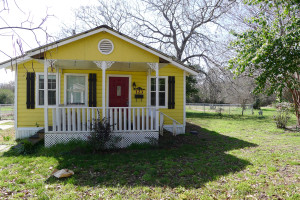 2 Bedroom 2 bath house for sale in palestine, tx
