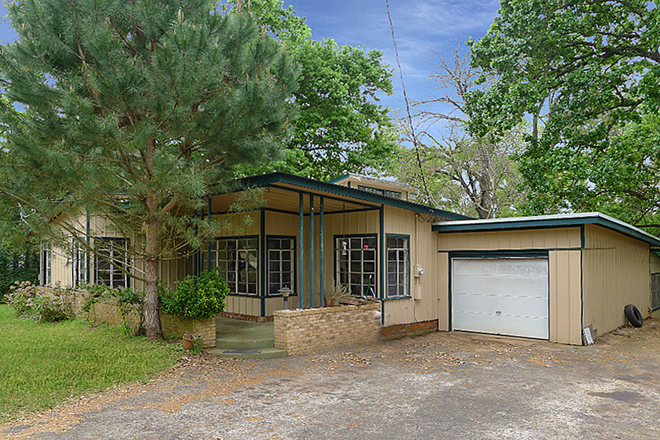 708 E Angelina, Palestine, TX 75801 - House For Sale