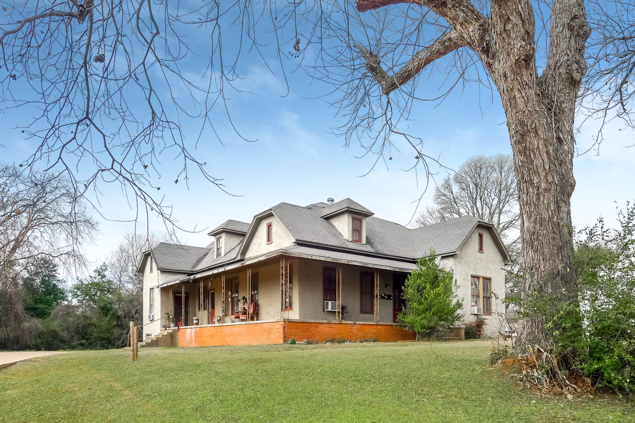 811 N. Cedar, Palestine, Texas - Fourplex Multi-family For Sale