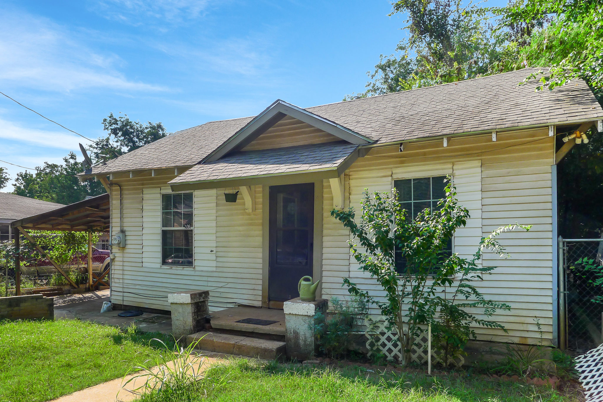 306 W. Kolstad, Palestine, TX 75801-House for Sale