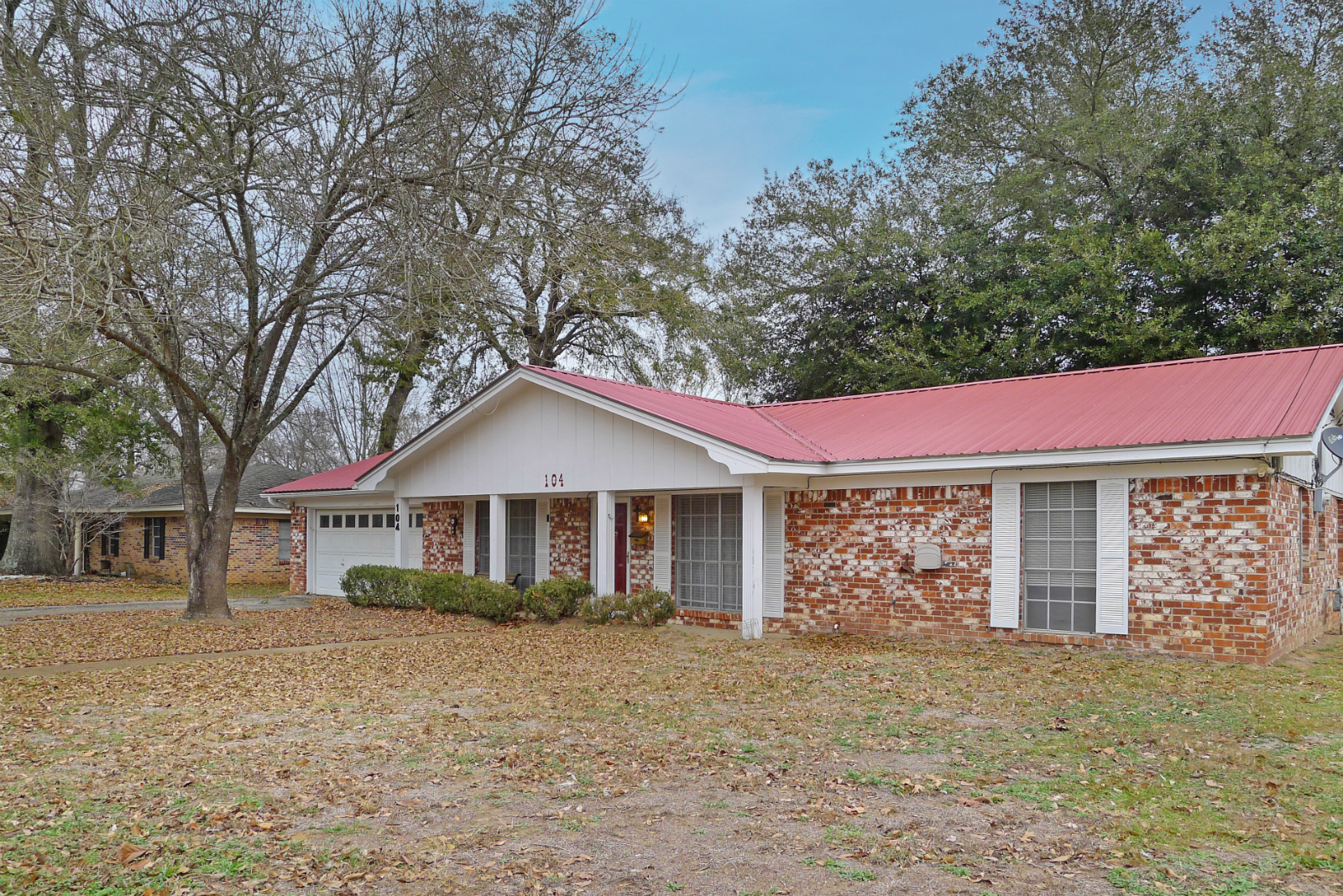 104 Wynnwood Dr, Palestine, TX 75801-House for Sale