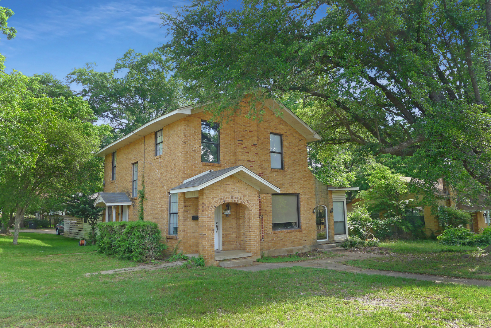 901 E. Park Ave, Palestine, TX 75801-House for Sale